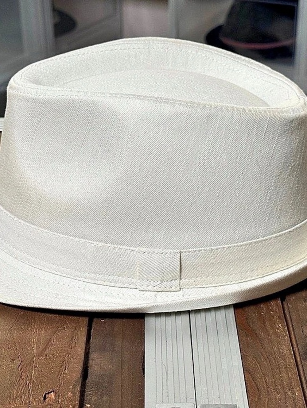 Free Authority White Cotton Fedora Trilby Hat L/XL 58cm